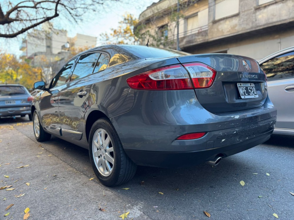 Renault Fluence Luxe — foto 16